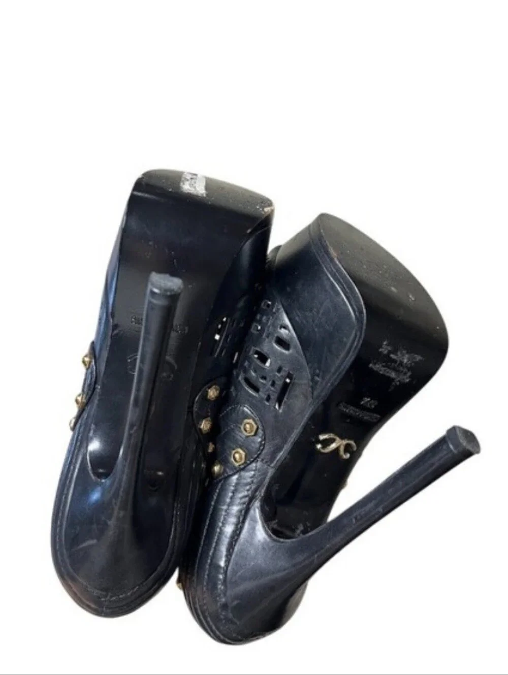 Monika Chiang bold black